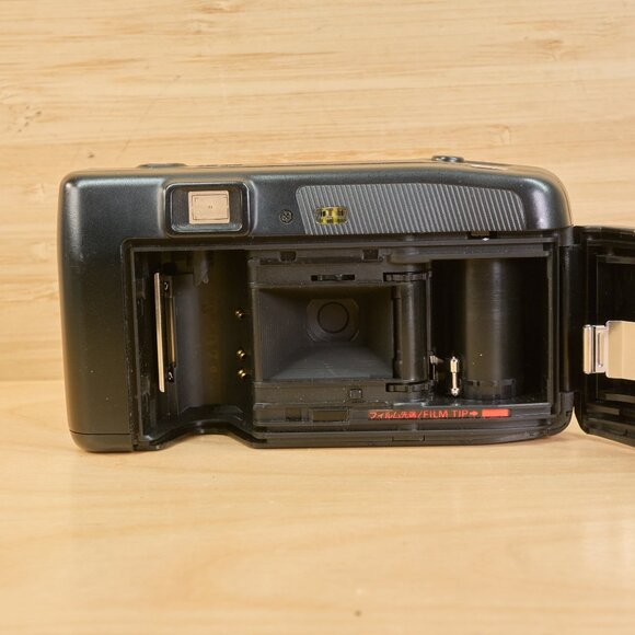 Nikon One Touch 100 / 35mm Point and Shoot Film Camera / Tested & Working - Picture 8 of 8